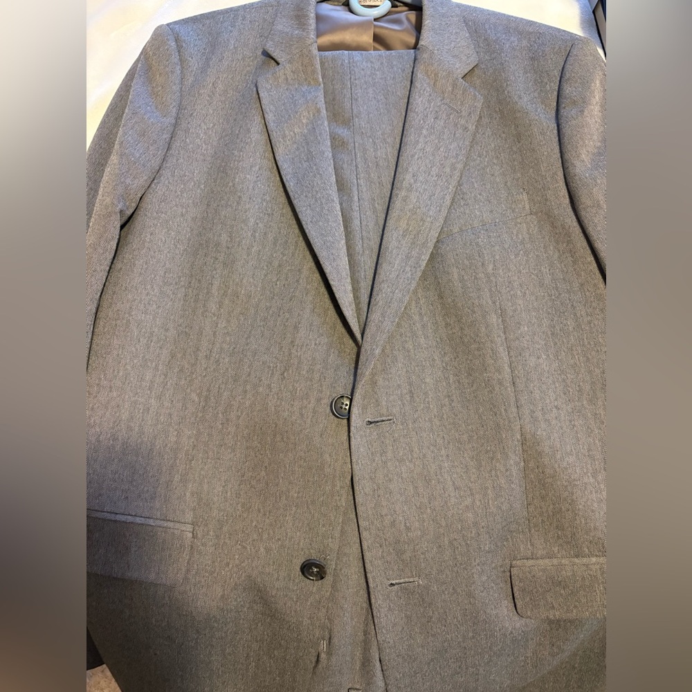 Banana Republic suit.  44L